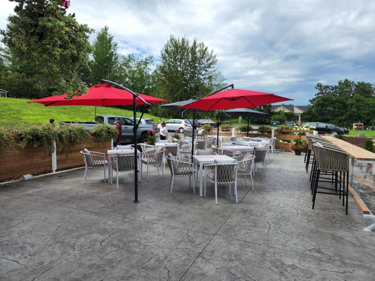 Au Sommet Du Lac Magog Exterior foto