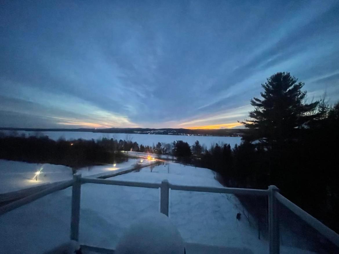 Location Au Sommet Du Lac Magog Exterior foto