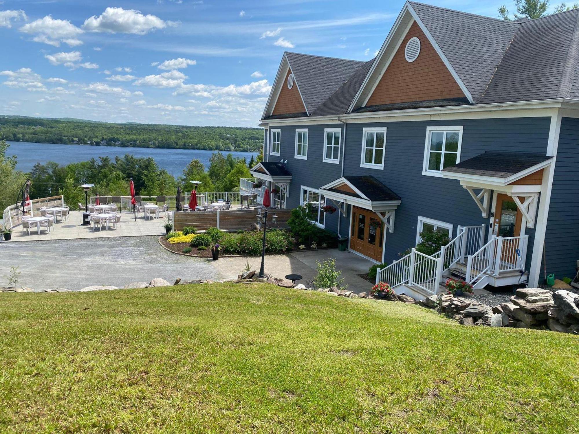 Au Sommet Du Lac Magog Exterior foto